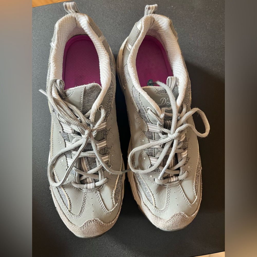 Skechers Women's Gray Sneakers size 10
